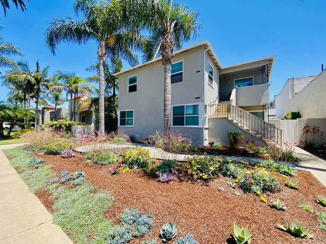 Building Photo - 230 Mira Mar Ave