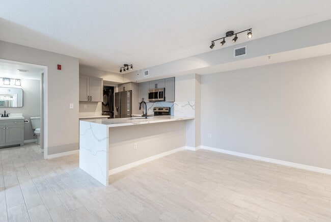 Building Photo - 2600 S University Dr