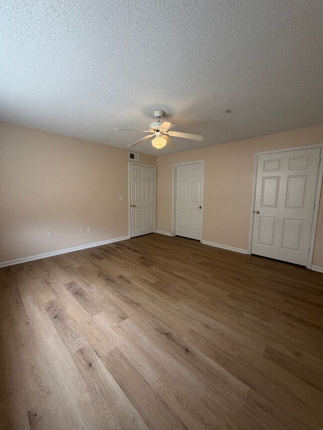 Foto del edificio - Cozy 2B/2B Unfurnished Condo in the Heart of Destin!
