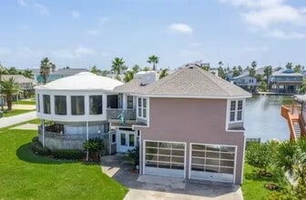 Building Photo - 22101 Lampasas Dr