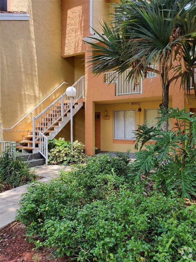 Building Photo - 1154 Coral Club Dr
