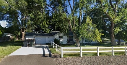 Building Photo - 407 K Ave