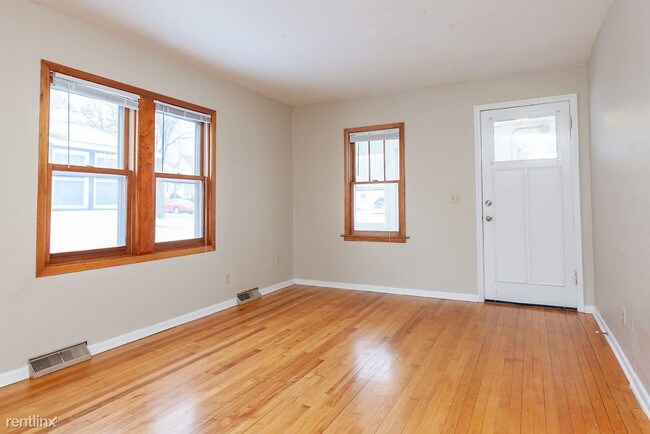 Building Photo - 2 br, 1 bath House - 1132 Farrington Street