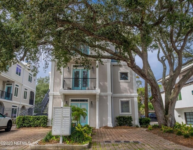 Building Photo - 339 Ahern St