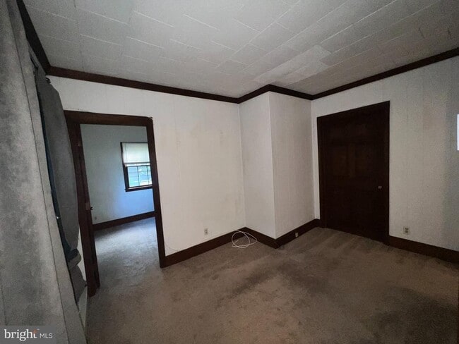 Building Photo - 813 Marye St