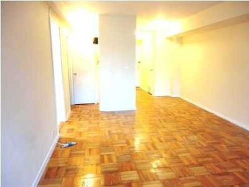 Building Photo - 227 E 46th St