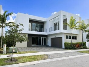 Building Photo - 10066 NW 76th Terrace