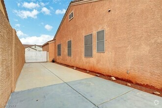 Building Photo - 9013 Big Plantation Ave