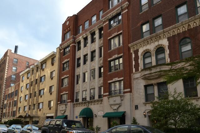 Foto principal - 428 W Roscoe St