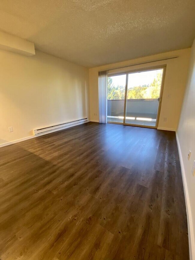 Building Photo - 1 bedroom in Bellevue WA 98004