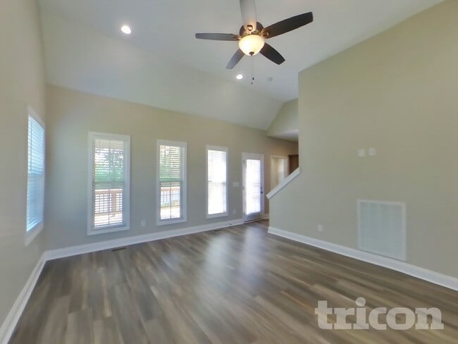 Building Photo - 109 Jesse Dr