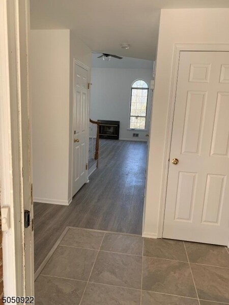 Building Photo - 252 Laurel Ct
