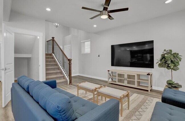 Building Photo - 3719 Venice Grove