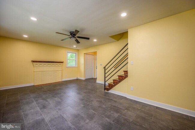 Foto del edificio - 6007 Bradley Ln