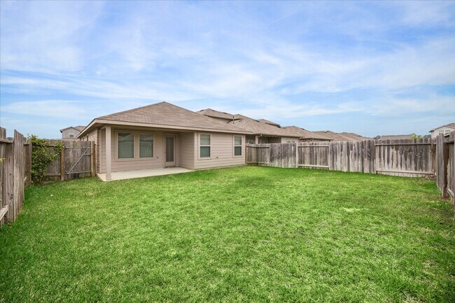 Foto del edificio - 16691 Lonely Pines Dr