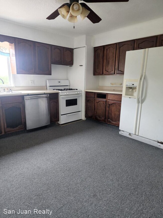 Building Photo - 3 br, 1 bath House - 5211 Bloomfield Hwy