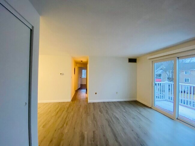 Foto del edificio - 9 Silver Hill Ln