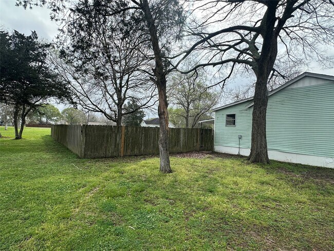 Foto del edificio - 416 Illinois St