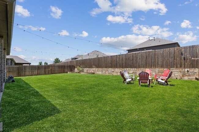 Building Photo - 2913 Cerro Ranch Rd