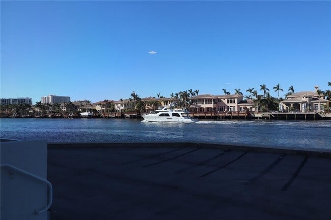 Building Photo - 1500 S Ocean Dr
