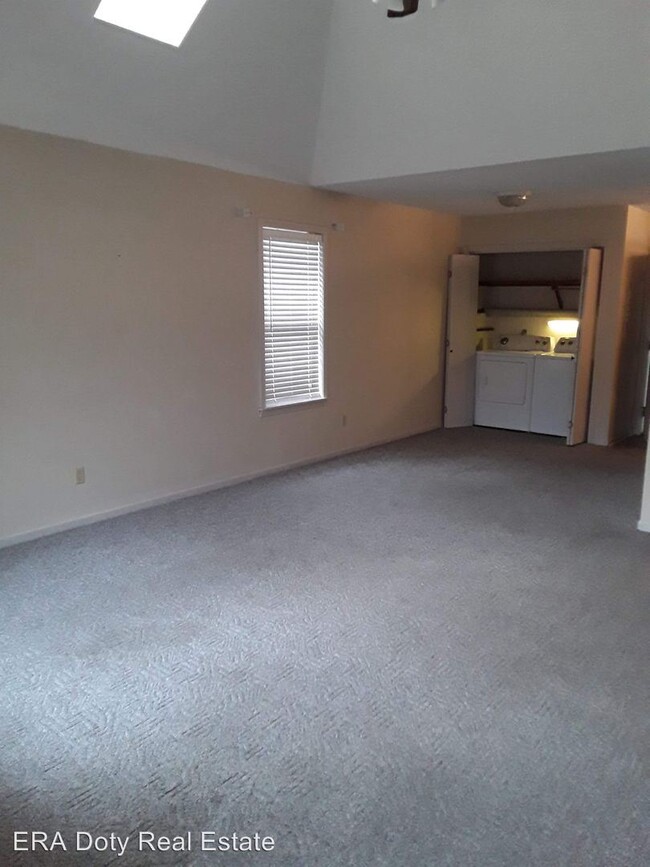 Building Photo - 2 br, 1 bath House - 1612 Brooke Circle