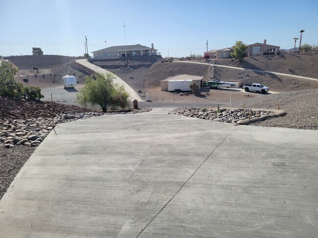 Building Photo - Summer Rental RV Garage