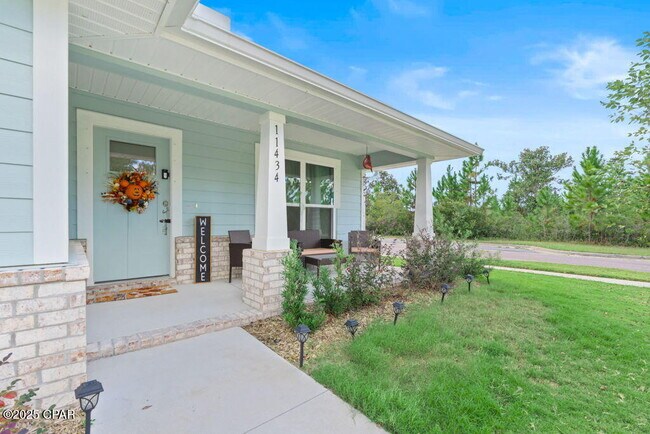 Building Photo - 11434 Palm Breeze St