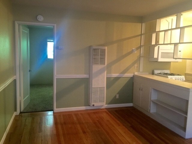 Building Photo - 2508 L St