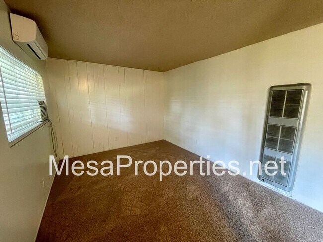 Building Photo - 143 N 13th Ave