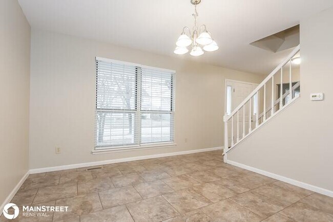 Foto del edificio - 3064 Willow Creek Estates Dr, Florissant, ...