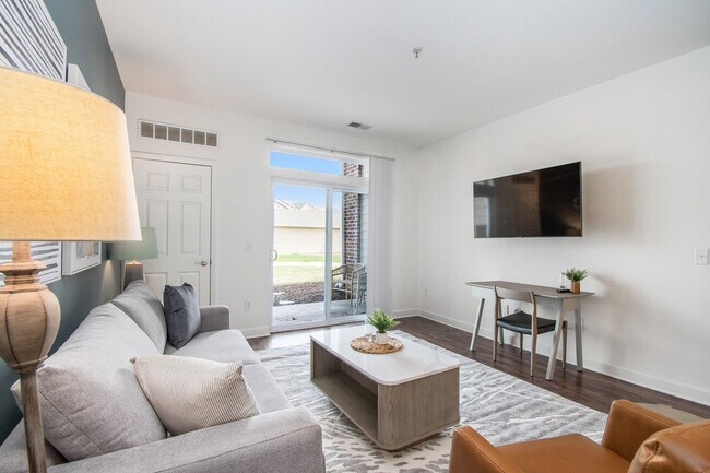 Foto del edificio - 4007 Raynor Pkwy