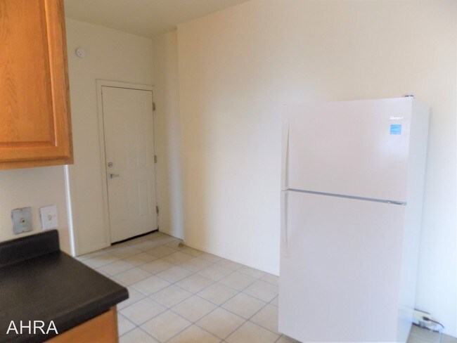Building Photo - 4316 McRee Ave