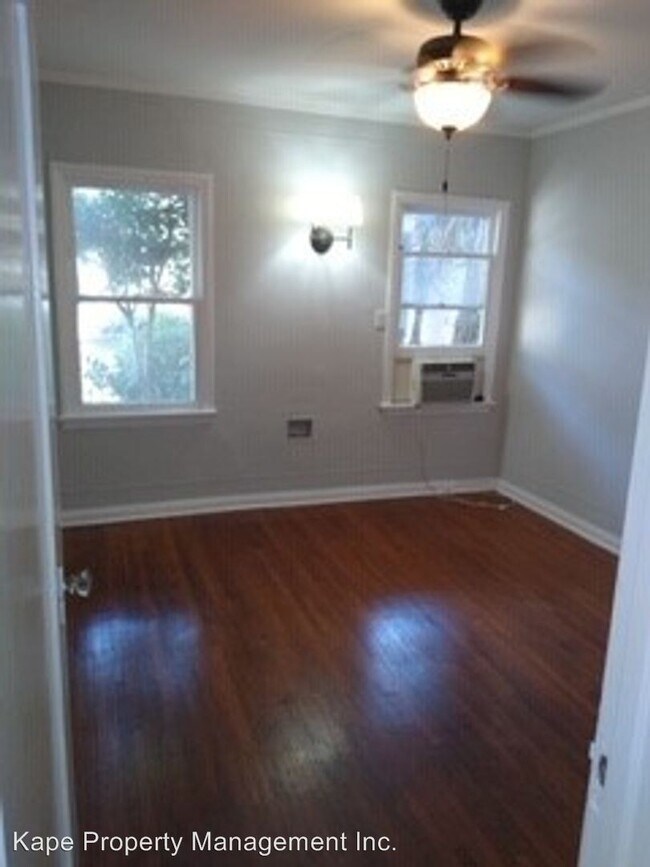 Foto del edificio - 530 N Sweetzer Ave