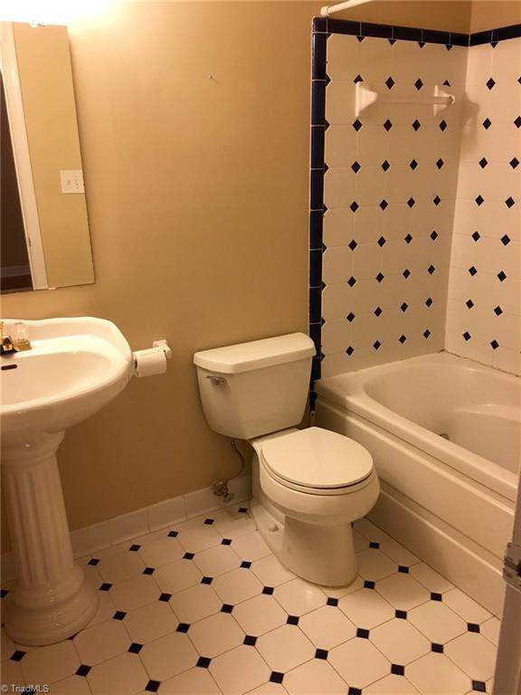 Foto del edificio - 102 Wafco Ln