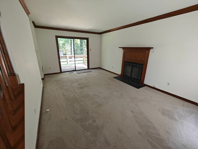 Building Photo - 3 bedroom home on a cul-de-sac