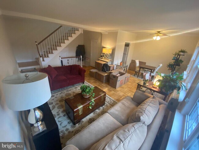 Foto del edificio - 3216 Gunston Rd