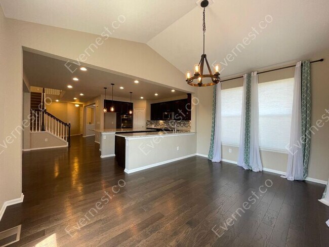 Foto del edificio - 5924 Littlehouse Ln