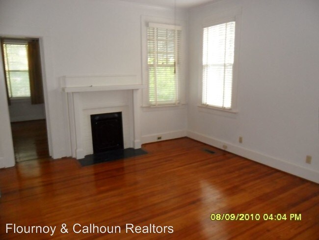 Foto del edificio - 3 br, 2 bath Apartment - 1241 Gurr Avenue