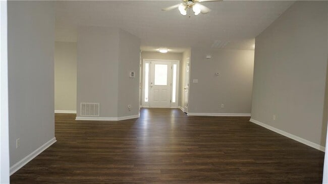 Building Photo - 3260 Ennfield Ln NW