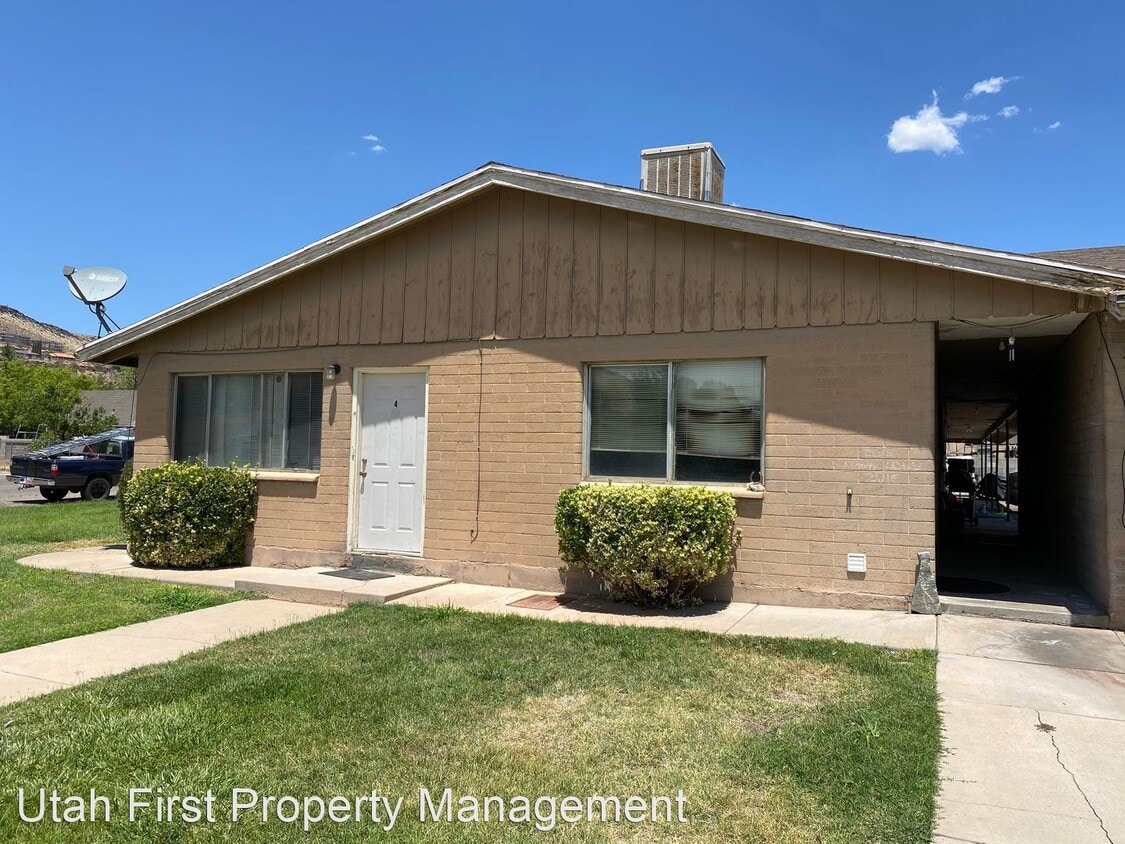 Primary Photo - 1 br, 1 bath House - 198 W. 300 S. #4