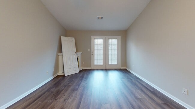 Building Photo - Townhome available now