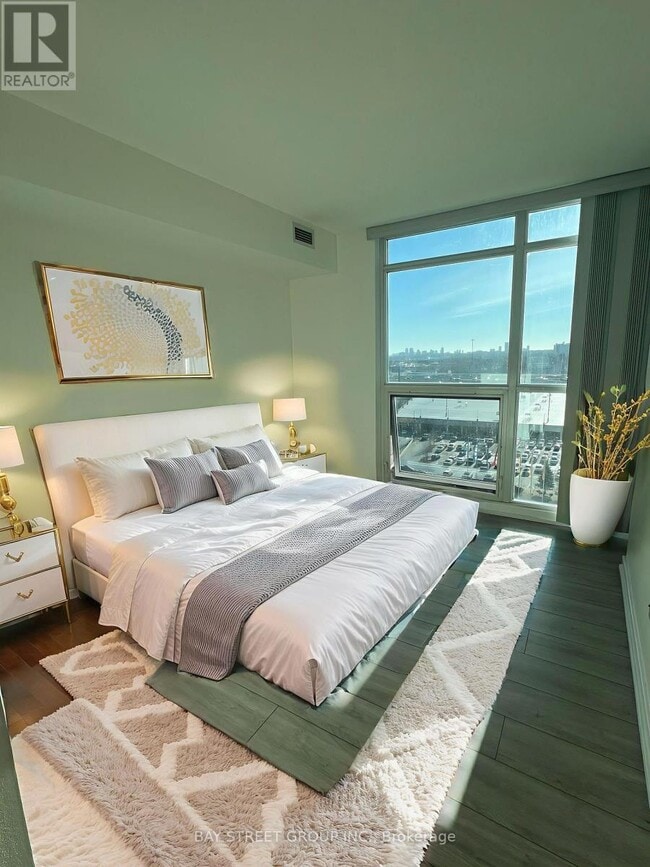 Building Photo - 33 Singer Ct