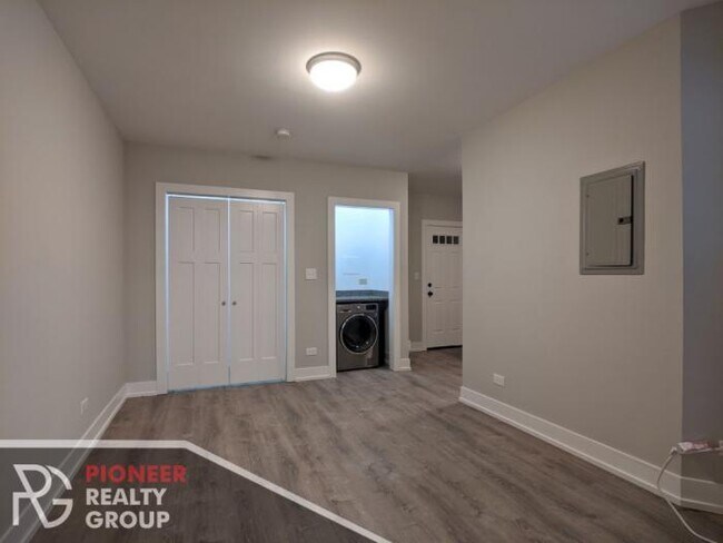Building Photo - 0 bedroom in CHICAGO IL 60614