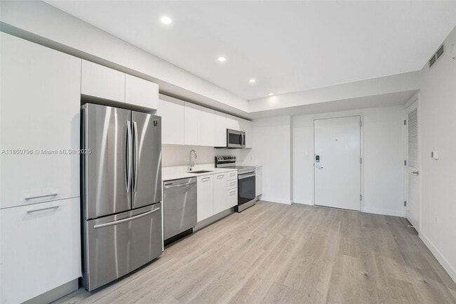 Foto del edificio - 1500 Bay Rd