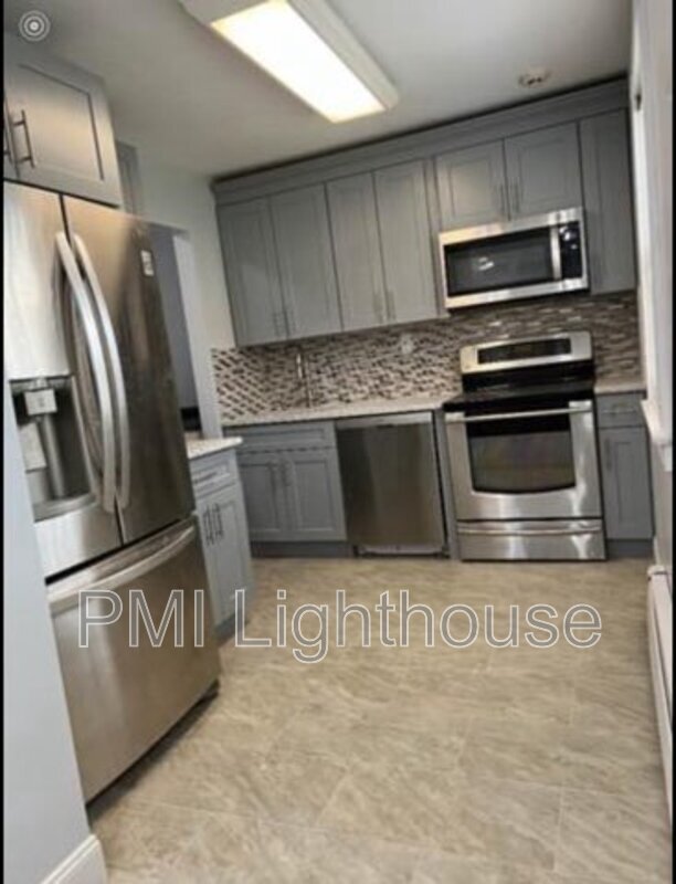 Building Photo - 1308 Townline Rd