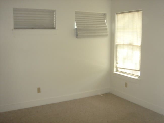 Building Photo - 5101 Martin Ave