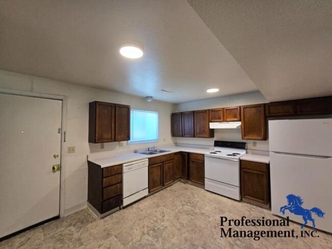 Building Photo - 2 bedroom in Billings MT 59101