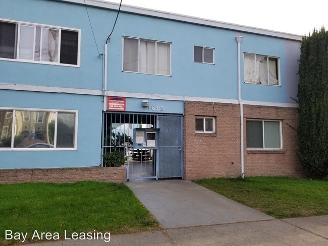 Building Photo - 1 br, 1 bath Apartment - 1618 6th Avenue