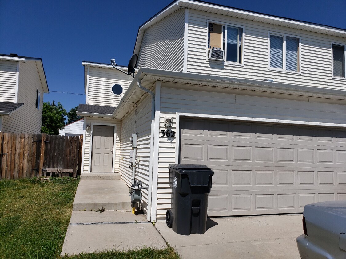 362 Patton Ave, Cheyenne, WY 82007 Townhome Rentals in Cheyenne WY