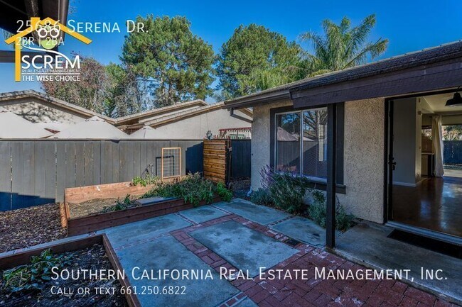 Building Photo - Two Bedroom Attached Home in Valencia Sunr...